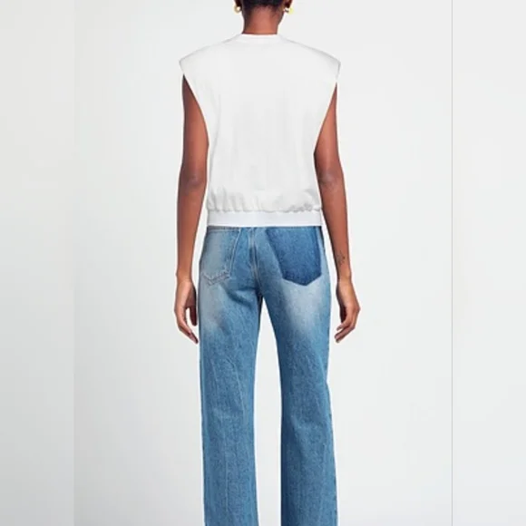 Alice + Olivia Basic White Tee Size XS - Picture 7 of 7